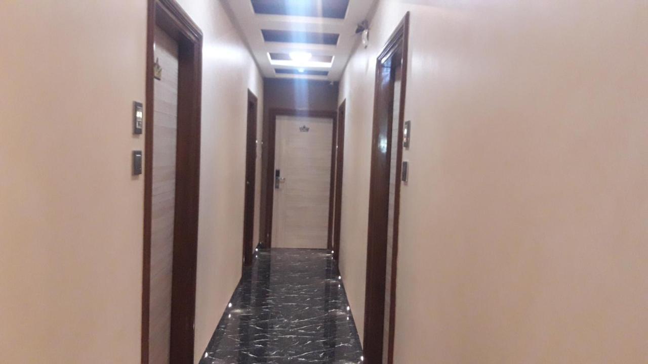 Shine Hospitality Hotell Mumbai Exteriör bild